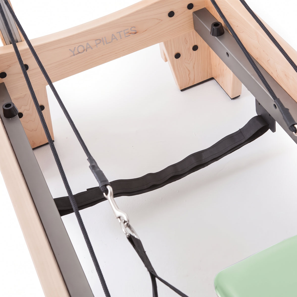 YOA PILATES REFORMER