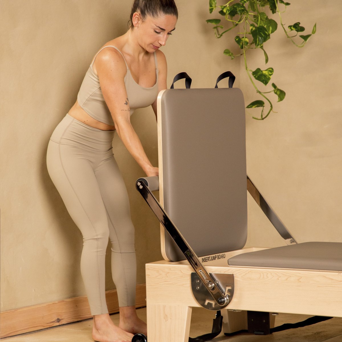 YOA PILATES REFORMER